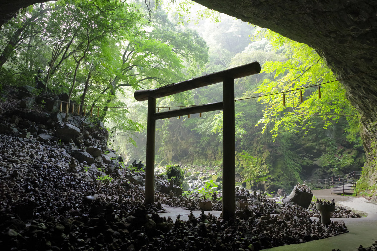 Hososhima Private Shore Excursion: Takachiho Gorge & Shrines 6H